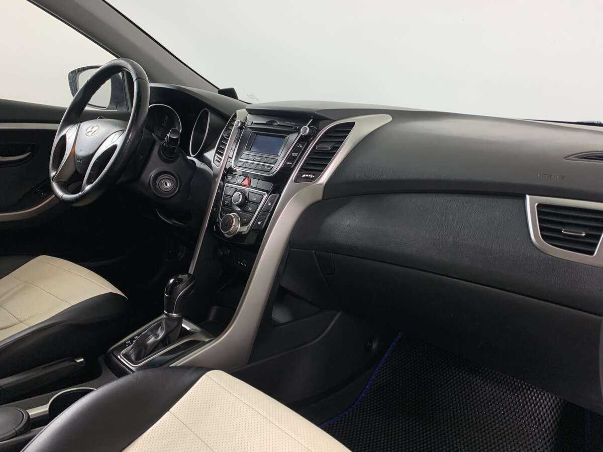 Купить Hyundai i30, 2012, 258 063 км.. Фото: #10