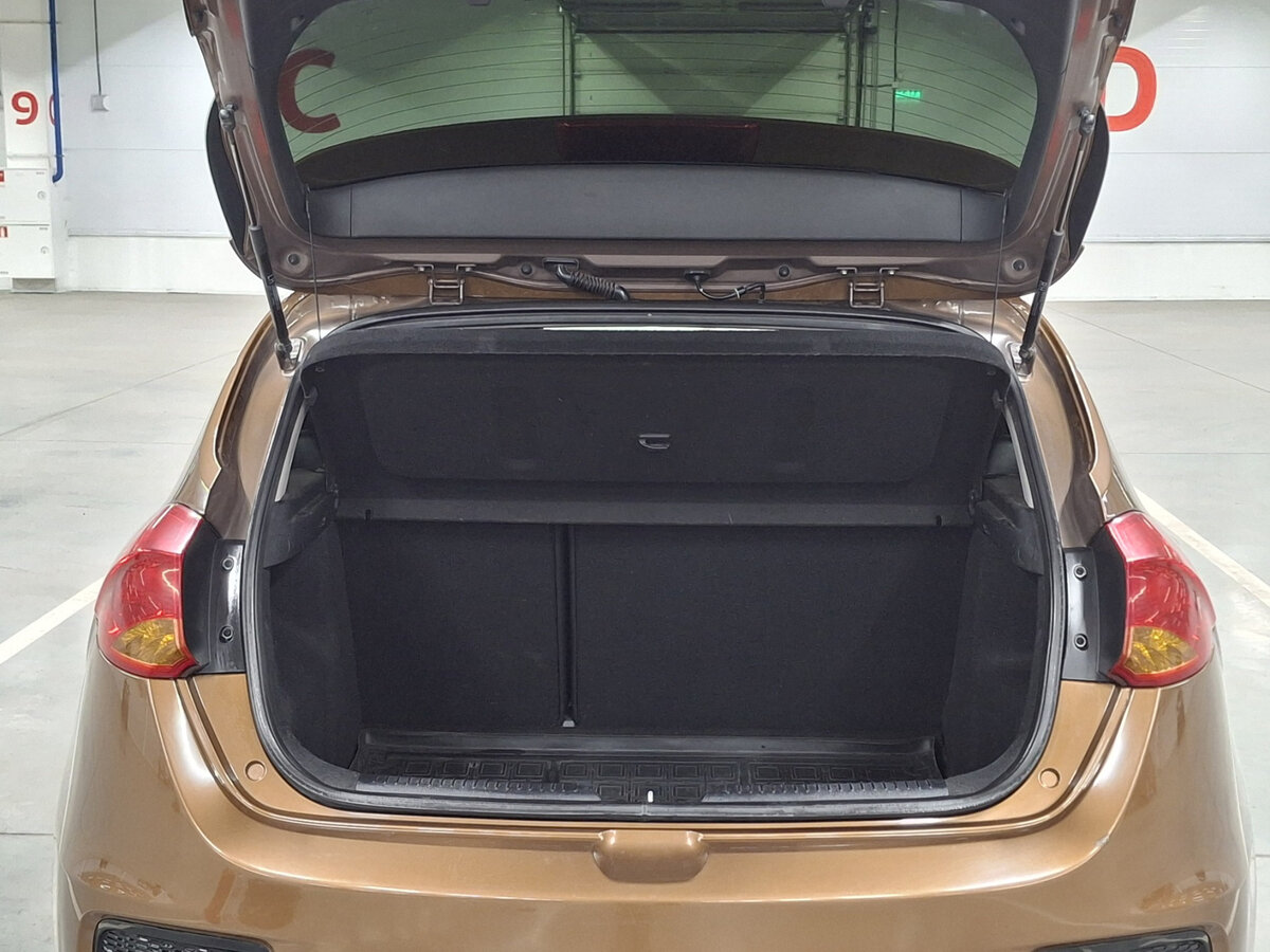 Купить Kia Ceed, 2015, 111 891 км.. Фото: #9