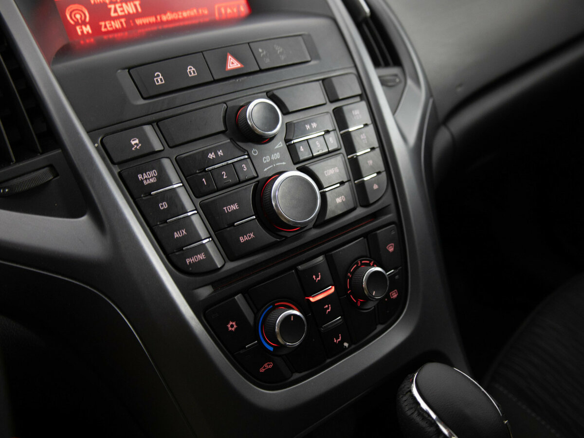 Купить Opel Astra, 2012, 214 651 км.. Фото: #8