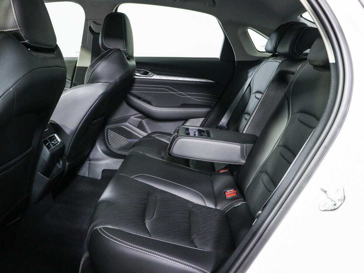 Купить Geely Preface, 2023, 3 100 км.. Фото: #9