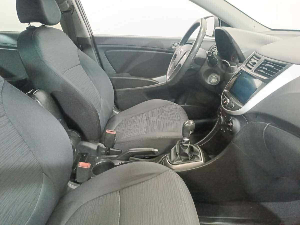 Купить Hyundai Solaris, 2016, 165 733 км.. Фото: #9