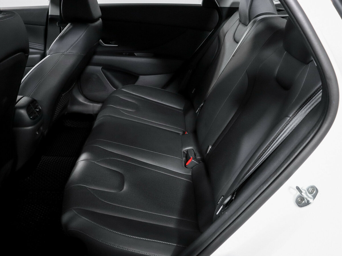 Купить Hyundai Elantra, 2023, 7 800 км.. Фото: #9