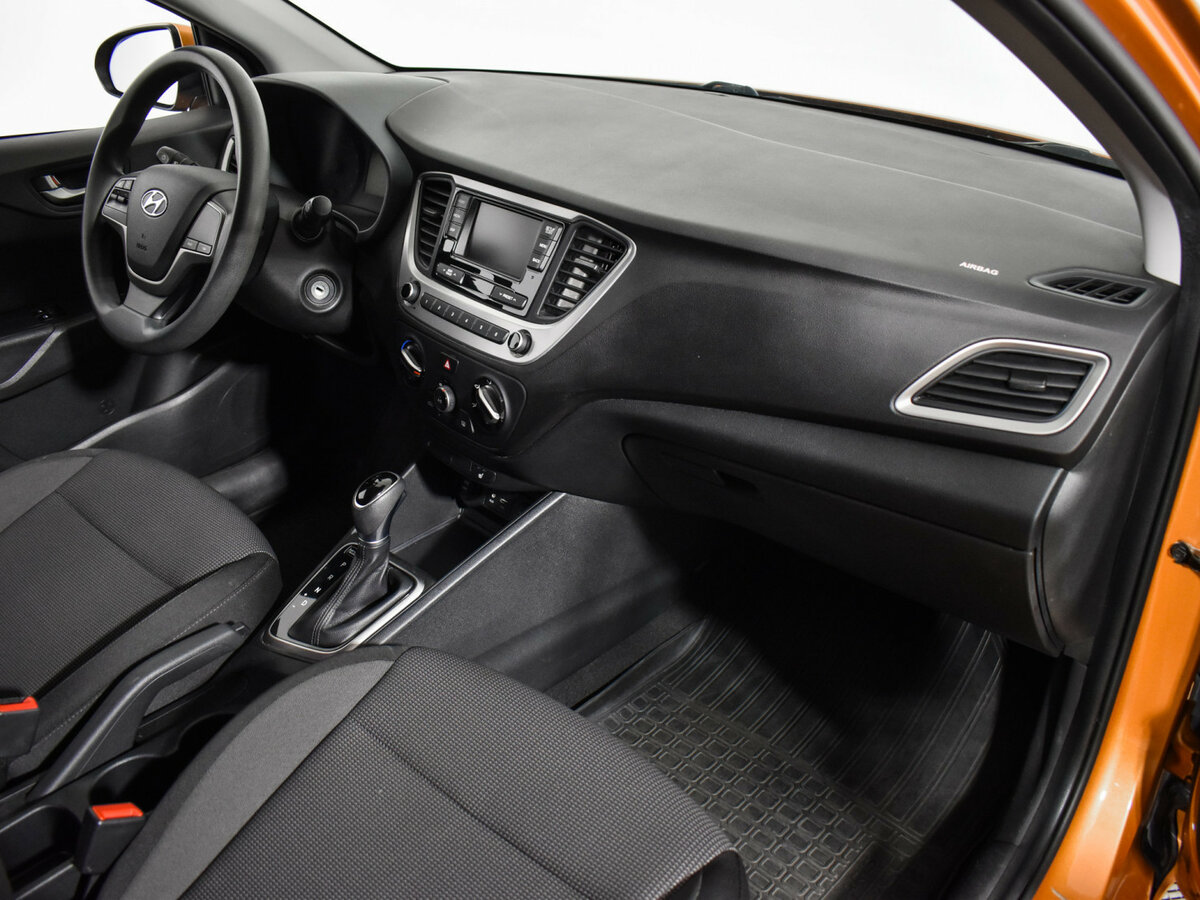 Купить Hyundai Solaris, 2017, 87 427 км.. Фото: #11