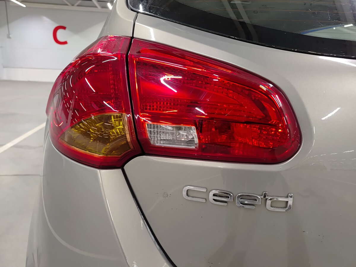 Купить Kia Ceed, 2012, 84 618 км.. Фото: #8