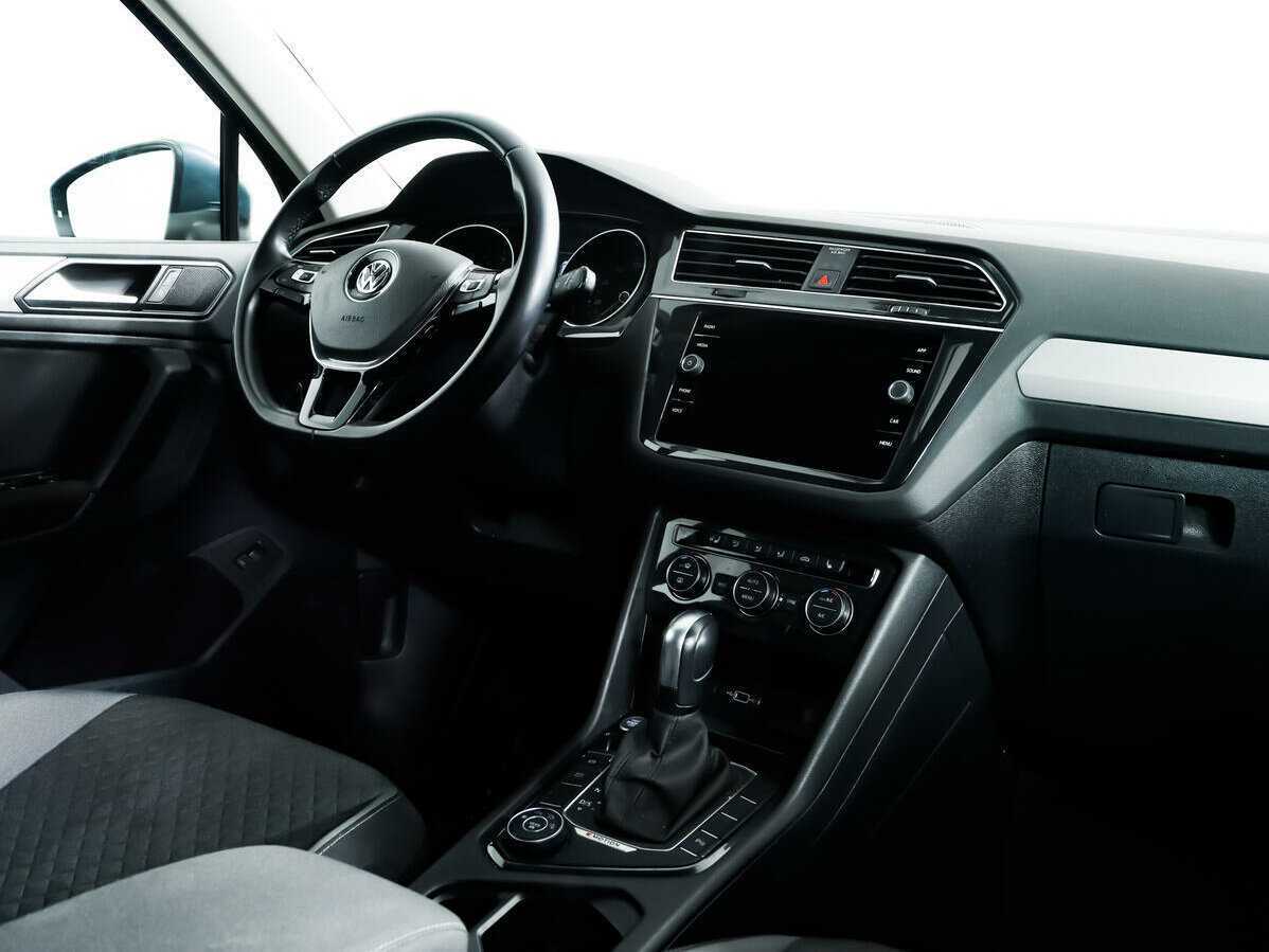 Купить Volkswagen Tiguan, 2020, 56 065 км.. Фото: #8