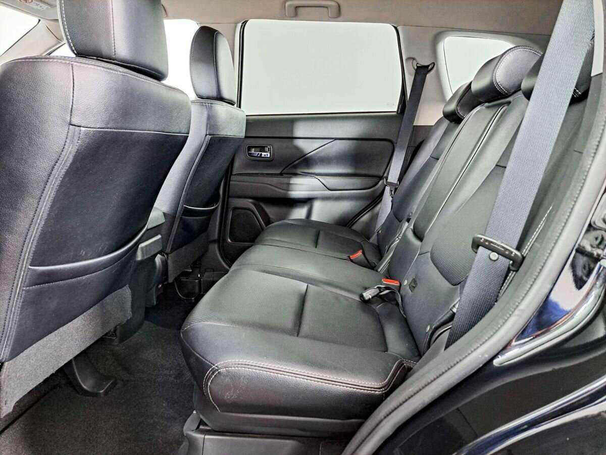 Купить Mitsubishi Outlander, 2017, 88 421 км.. Фото: #9