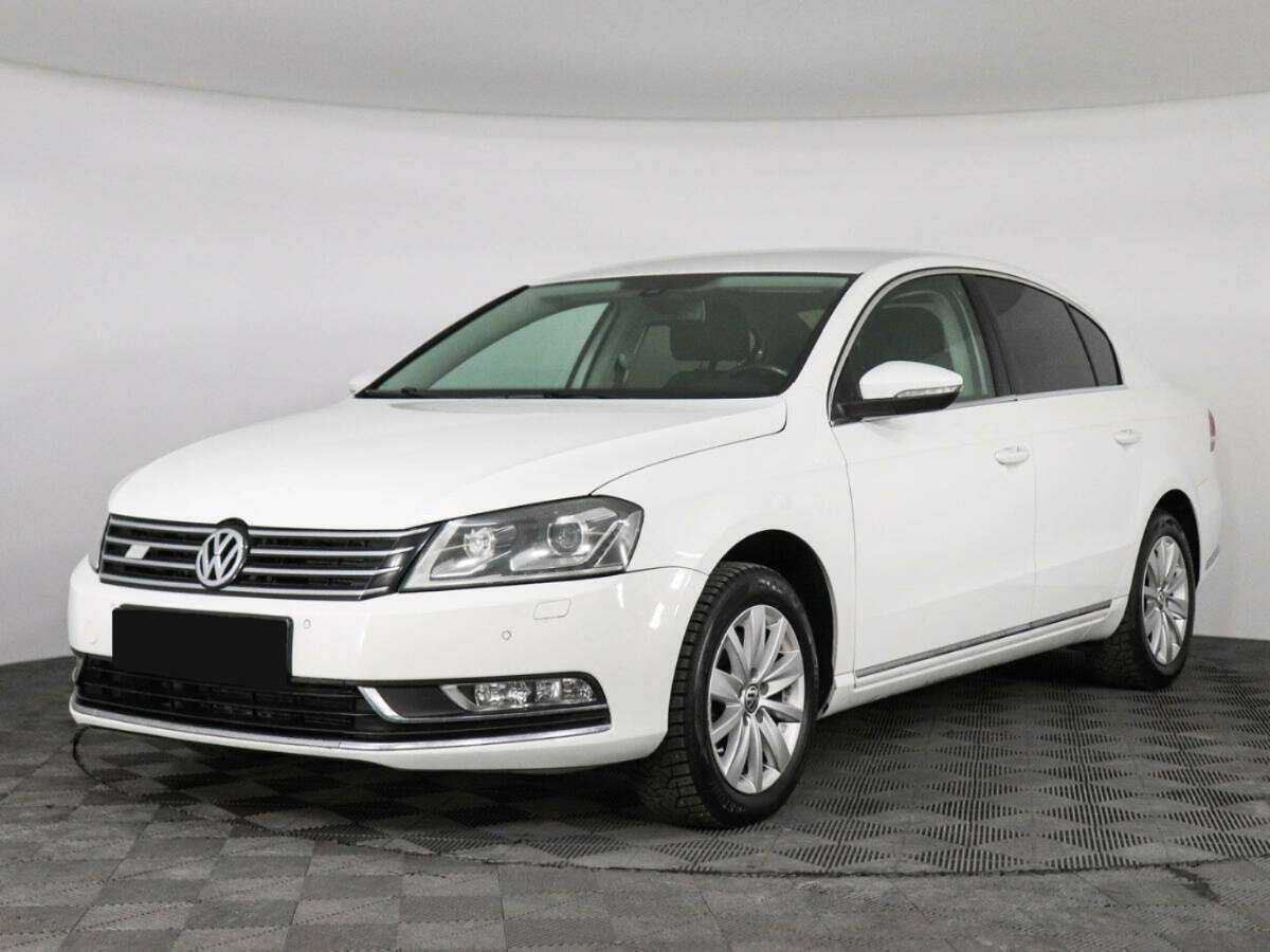 Купить Volkswagen Passat, 2013, 121 557 км.. Посмотреть фото