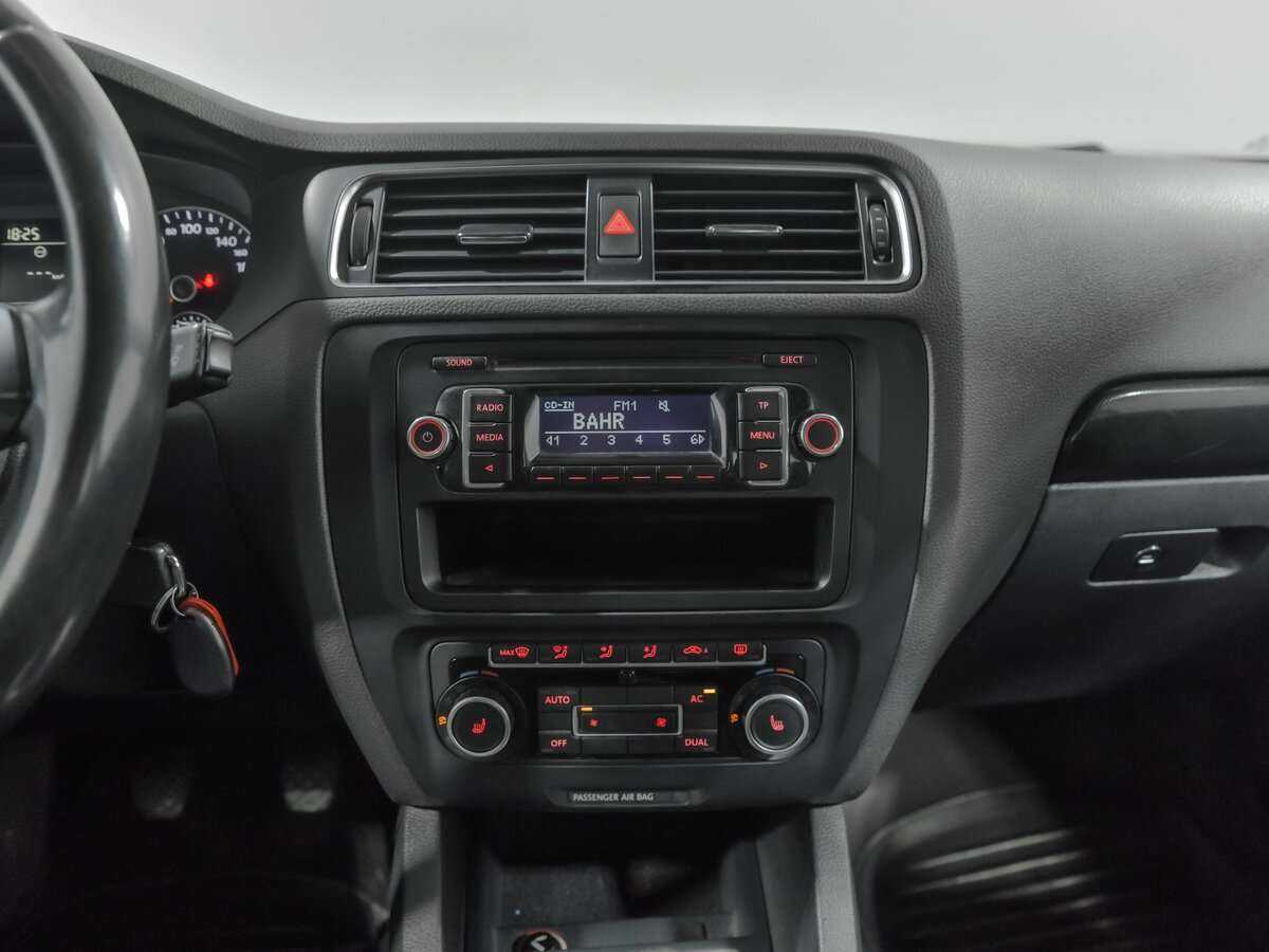 Купить Volkswagen Jetta, 2012, 312 990 км.. Фото: #8