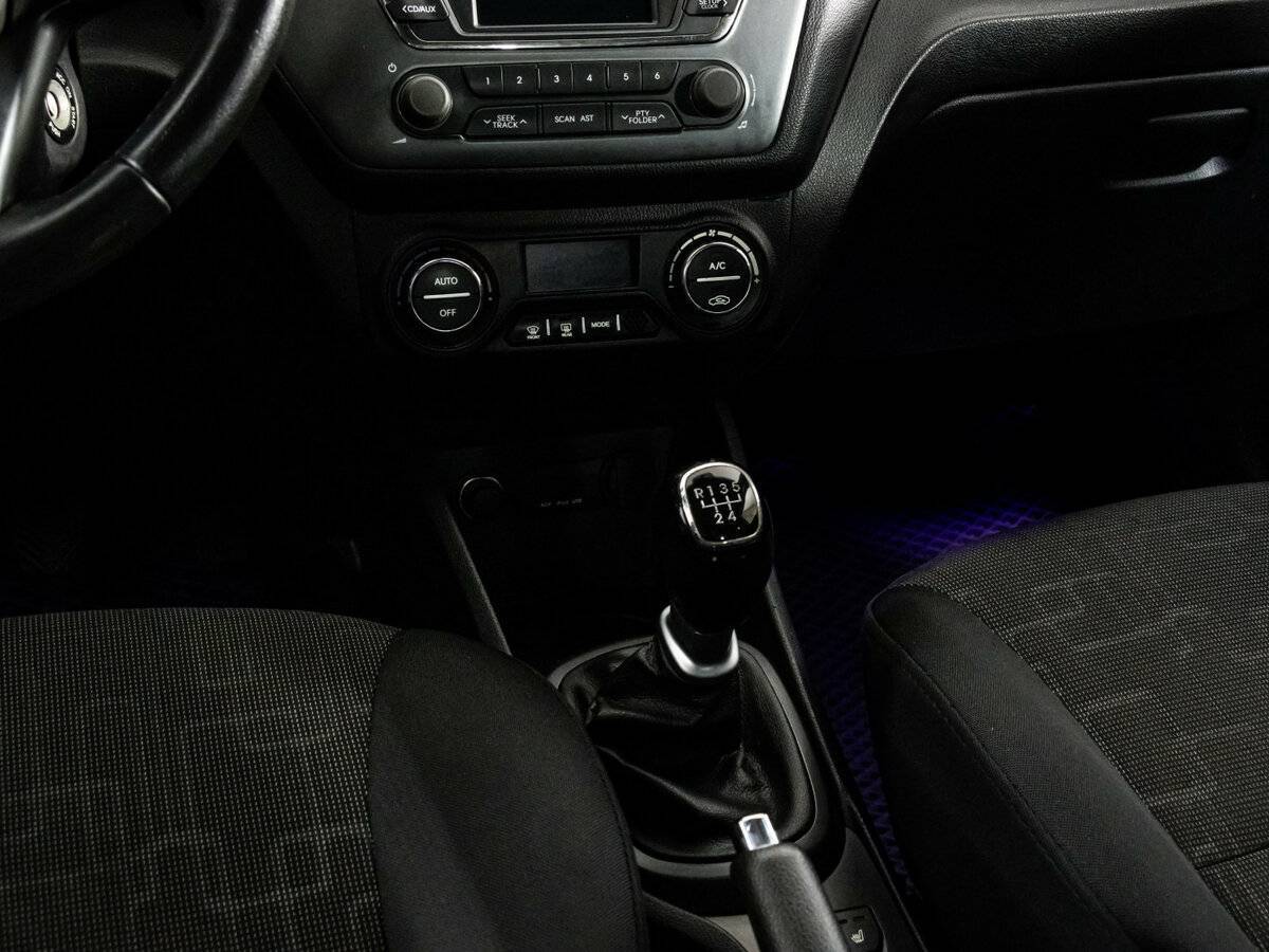 Купить Kia Rio, 2012, 179 000 км.. Фото: #10