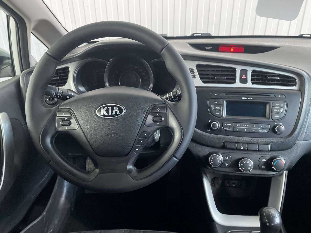 Купить Kia Ceed, 2013, 147 808 км.. Фото: #9
