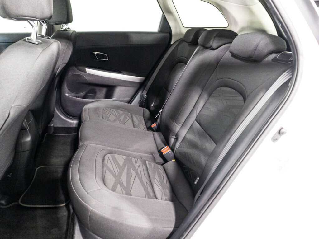 Купить Kia Ceed, 2018, 63 598 км.. Фото: #9