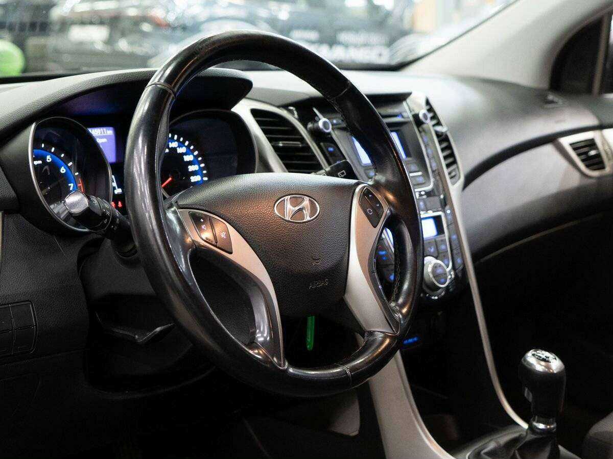 Купить Hyundai i30, 2014, 145 000 км.. Фото: #4