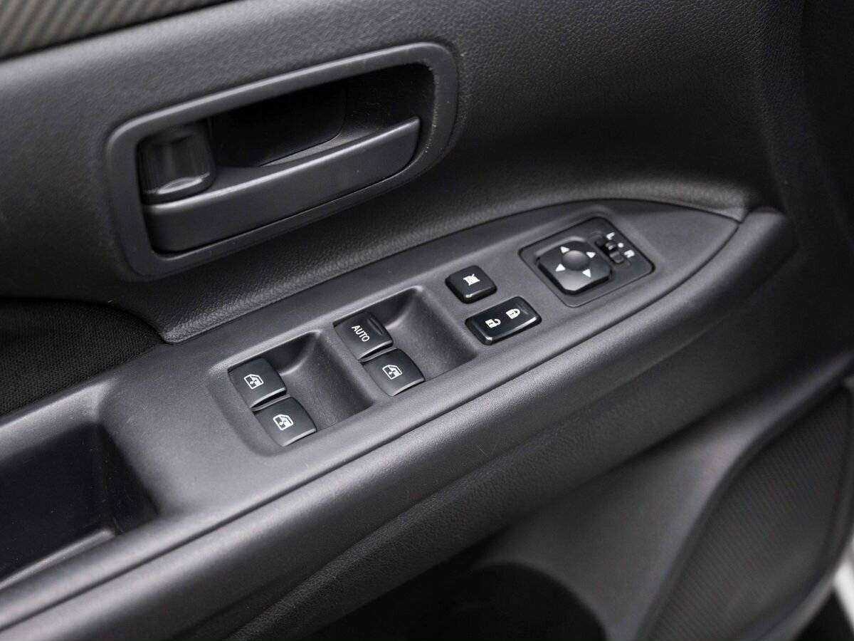 Купить Mitsubishi Outlander, 2017, 152 152 км.. Фото: #17