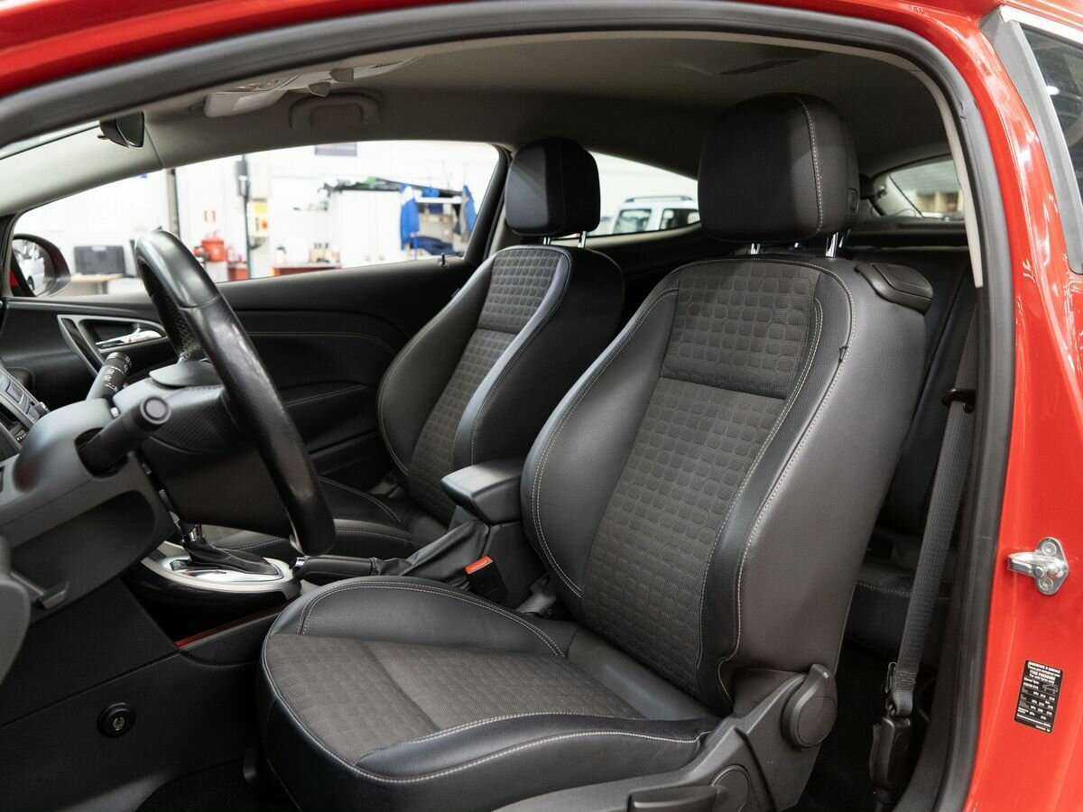 Купить Opel Astra, 2012, 151 000 км.. Фото: #5