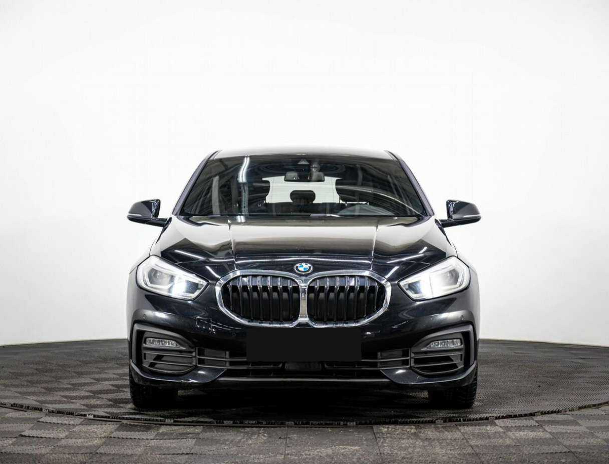 Купить BMW 1 серии, 2019, 158 610 км.. Фото: #1