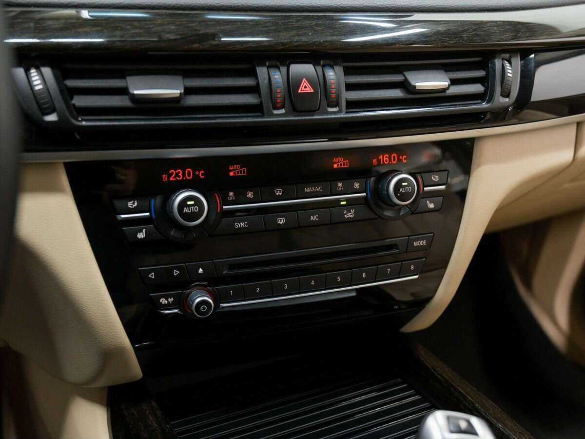 Купить BMW X5, 2015, 150 329 км.. Фото: #23