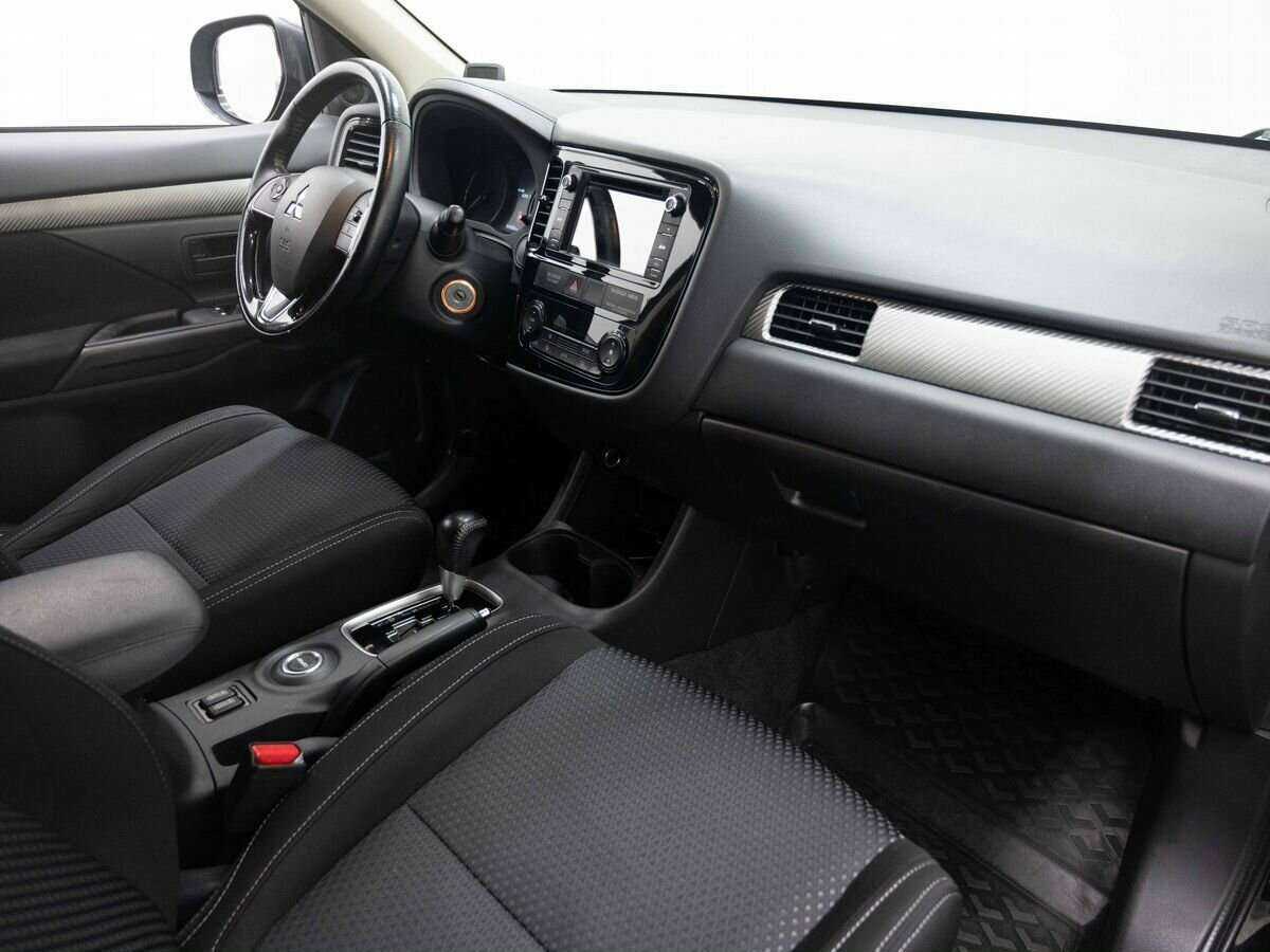 Купить Mitsubishi Outlander, 2016, 74 202 км.. Фото: #10