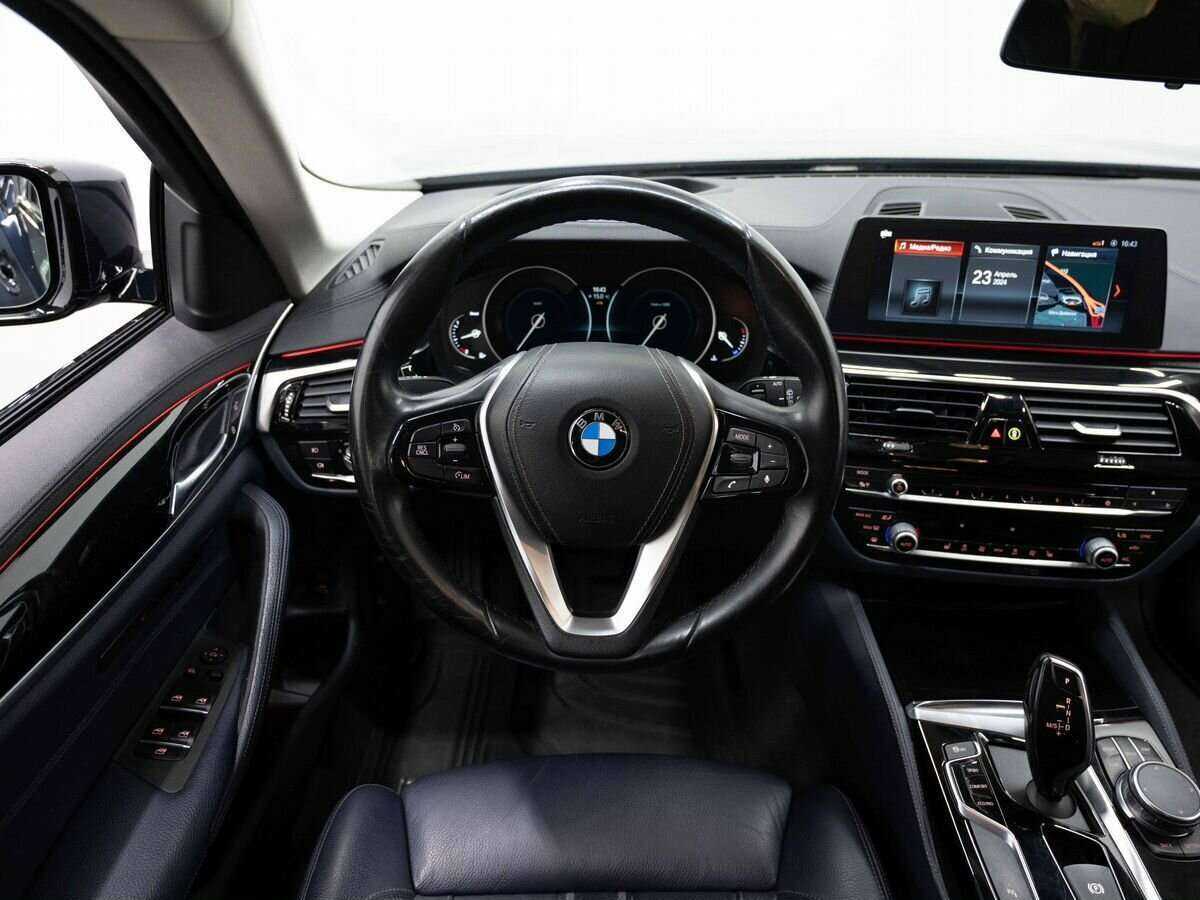 Купить BMW 5 серии, 2017, 105 599 км.. Фото: #14