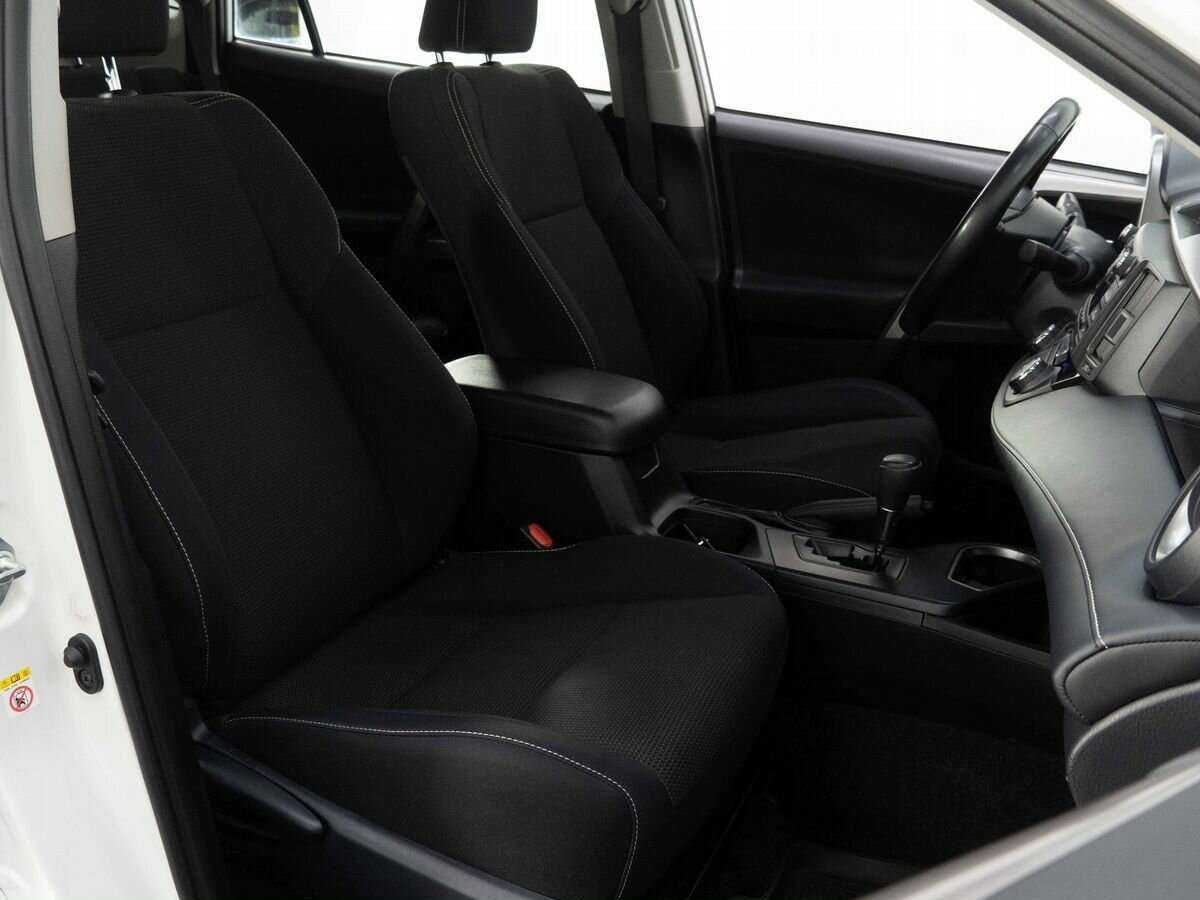 Купить Toyota RAV4, 2018, 46 500 км.. Фото: #7