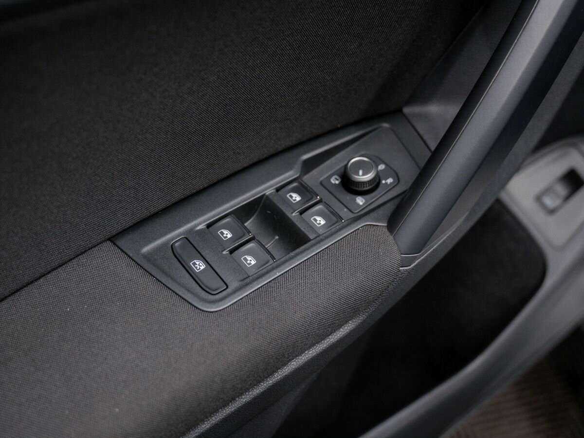 Купить Volkswagen Tiguan, 2019, 113 978 км.. Фото: #17