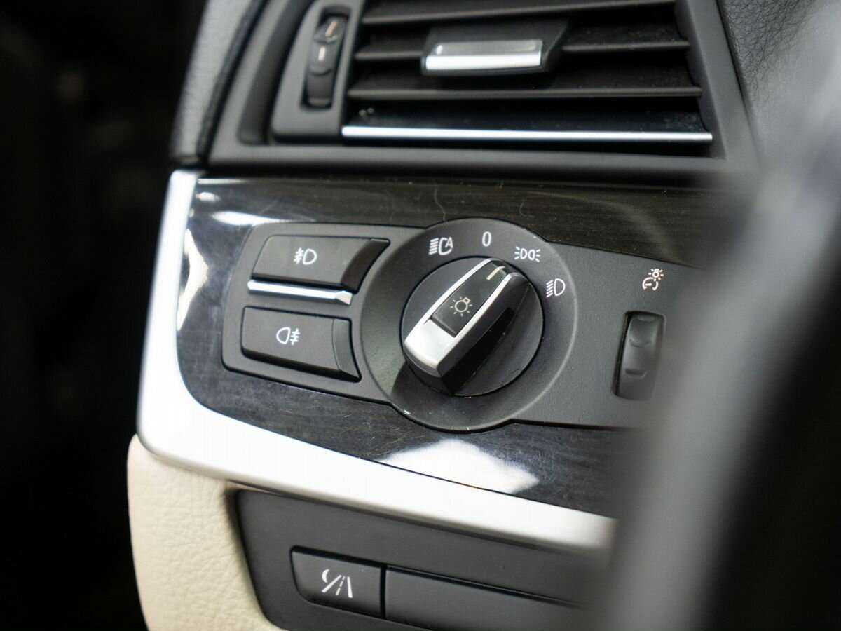 Купить BMW 5 серии, 2012, 115 270 км.. Фото: #16