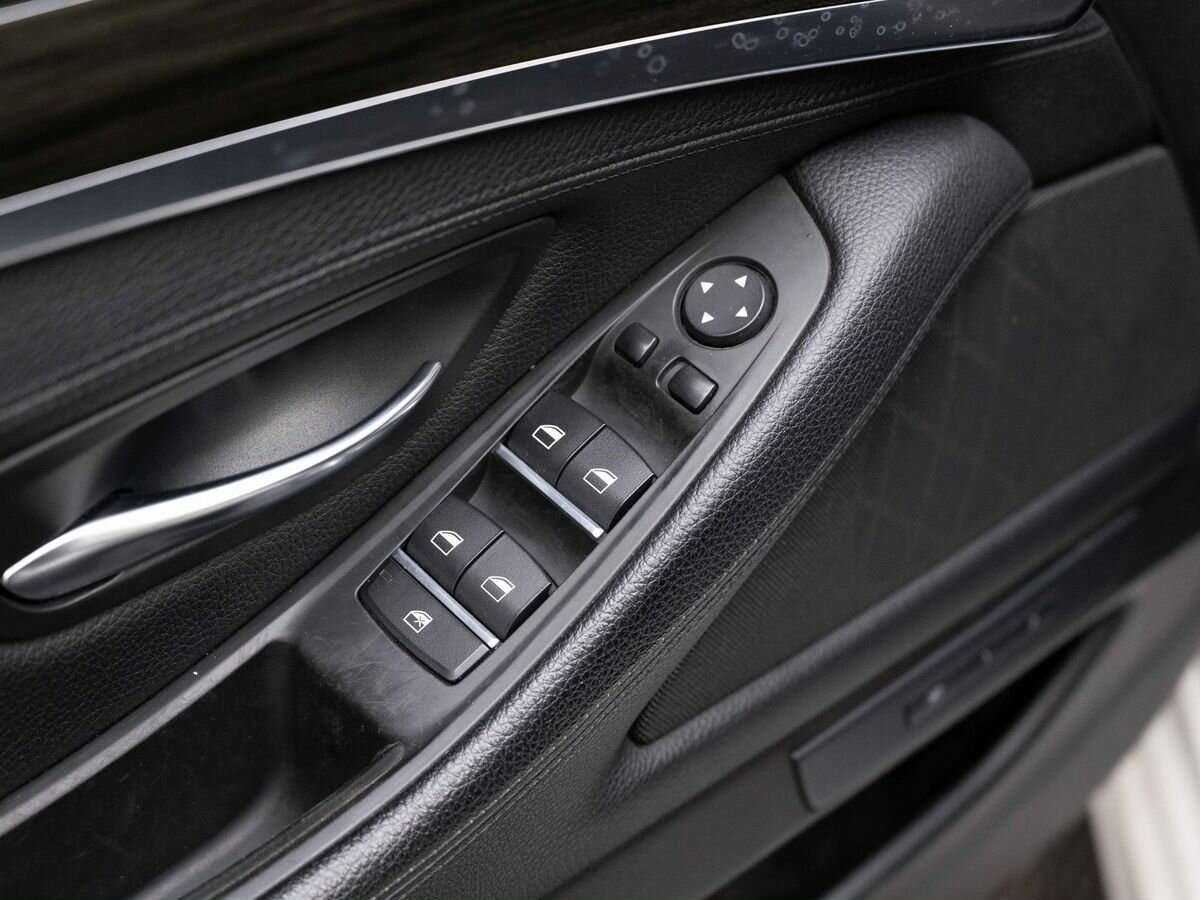 Купить BMW 5 серии, 2016, 156 000 км.. Фото: #19