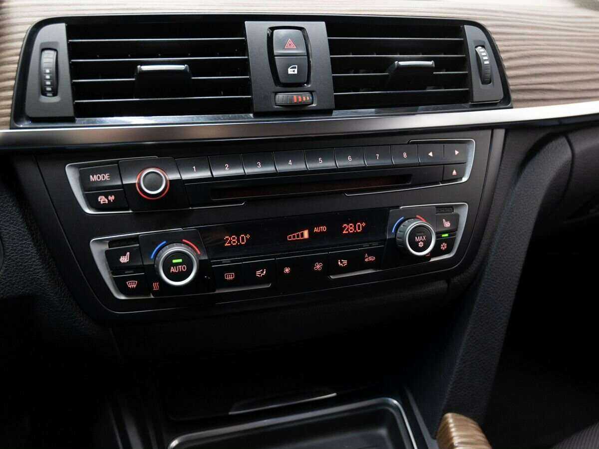 Купить BMW 3 серии, 2012, 172 807 км.. Фото: #15