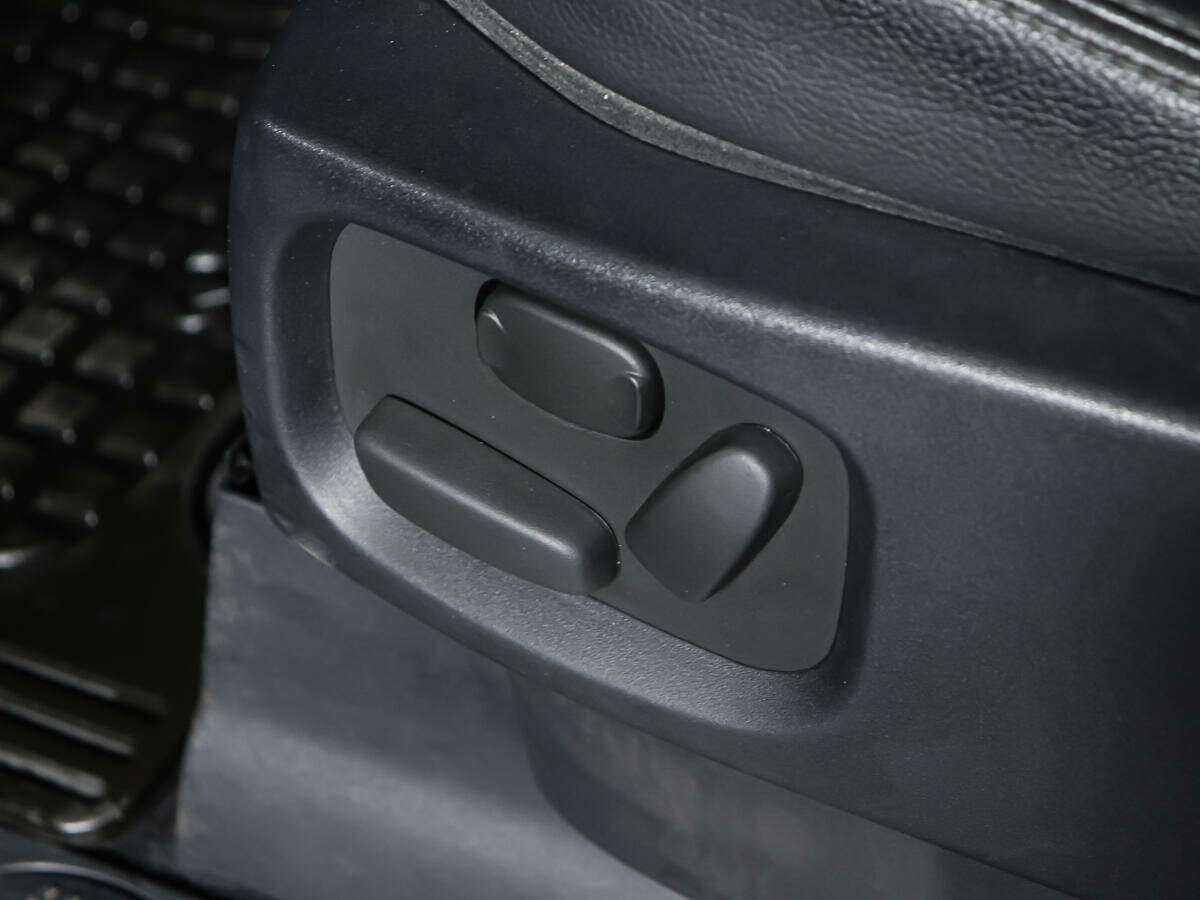 Купить Land Rover Discovery, 2012, 240 227 км.. Фото: #18