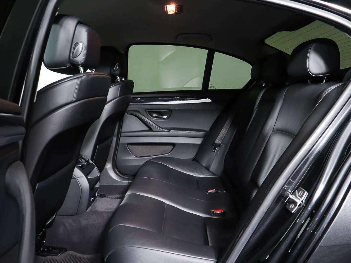 Купить BMW 5 серии, 2012, 151 647 км.. Фото: #9