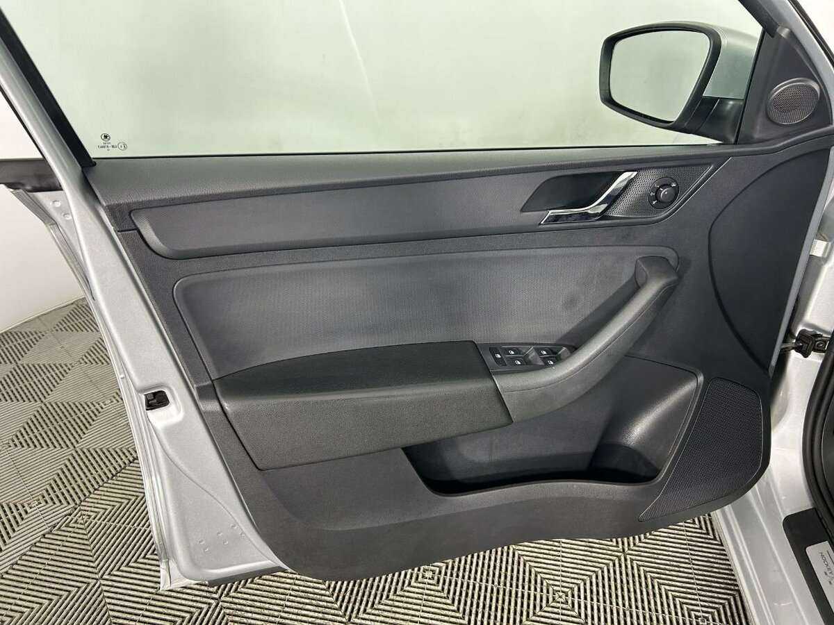 Купить Skoda Rapid, 2016, 172 490 км.. Фото: #7