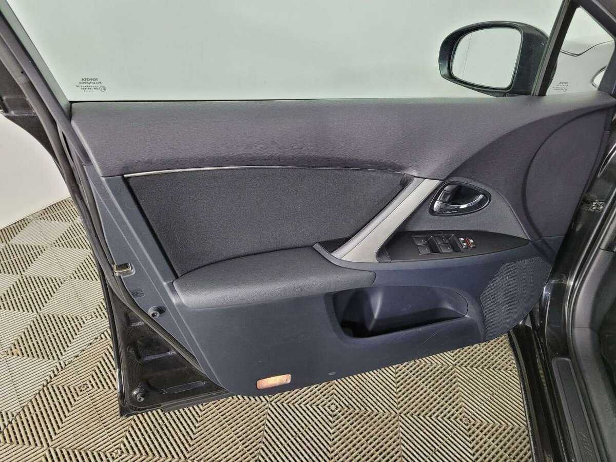 Купить Toyota Avensis, 2012, 187 969 км.. Фото: #7