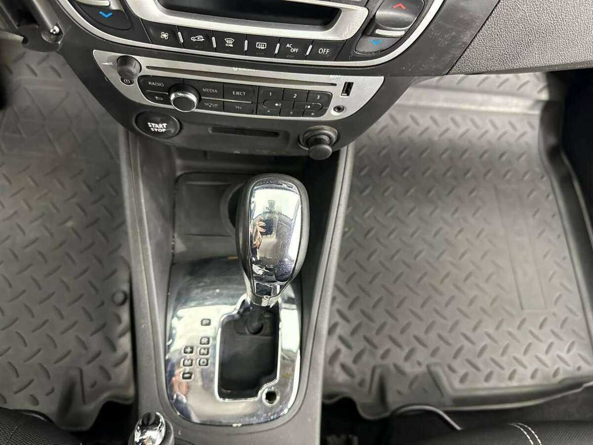 Купить Renault Fluence, 2014, 76 699 км.. Фото: #12