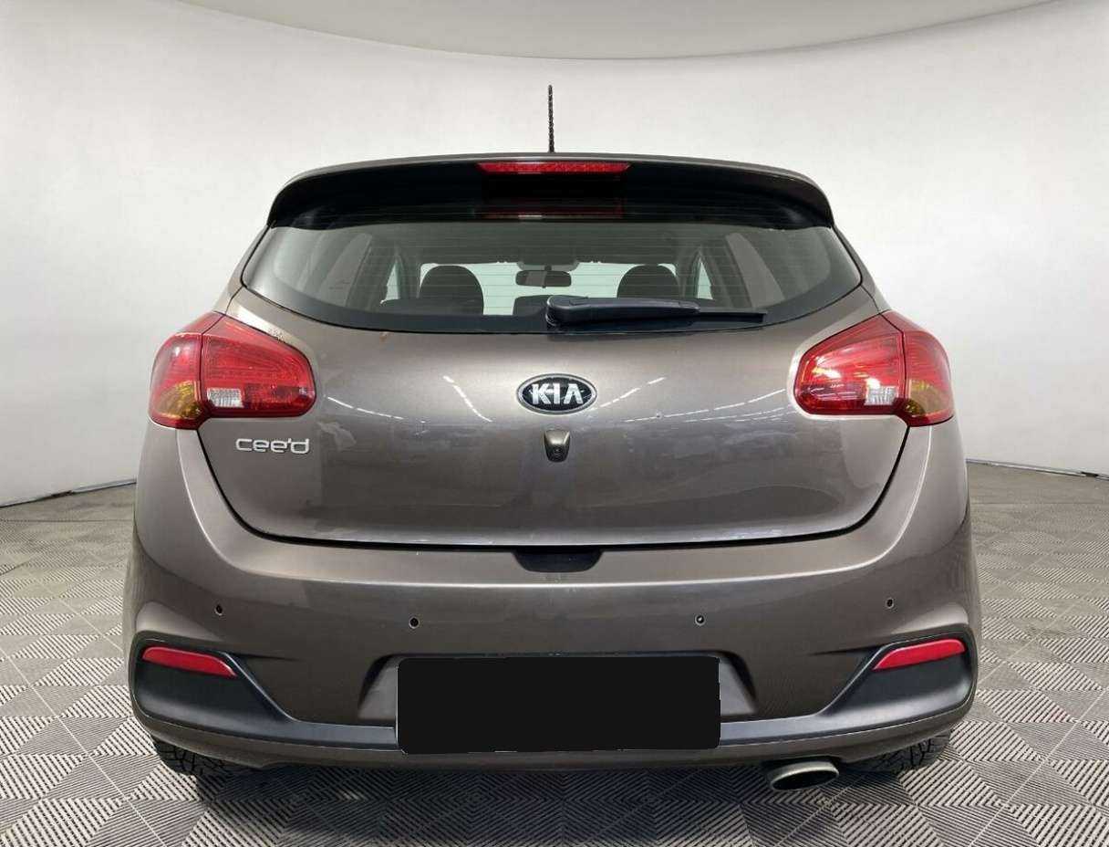 Купить Kia Ceed, 2013, 199 500 км.. Фото: #2