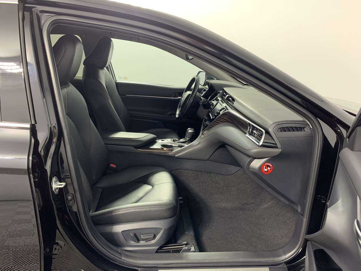 Купить Toyota Camry, 2019, 89 169 км.. Фото: #13