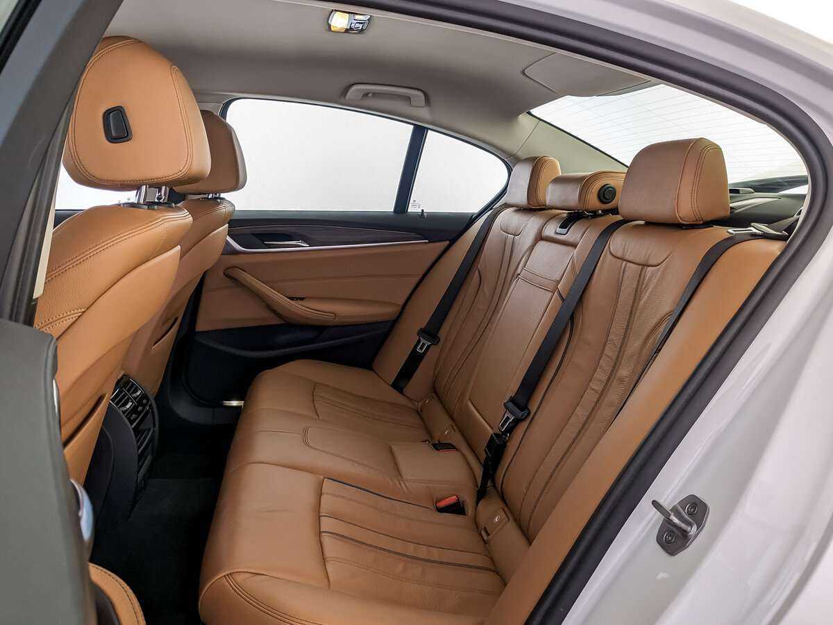 Купить BMW 5 серии, 2017, 72 392 км.. Фото: #11