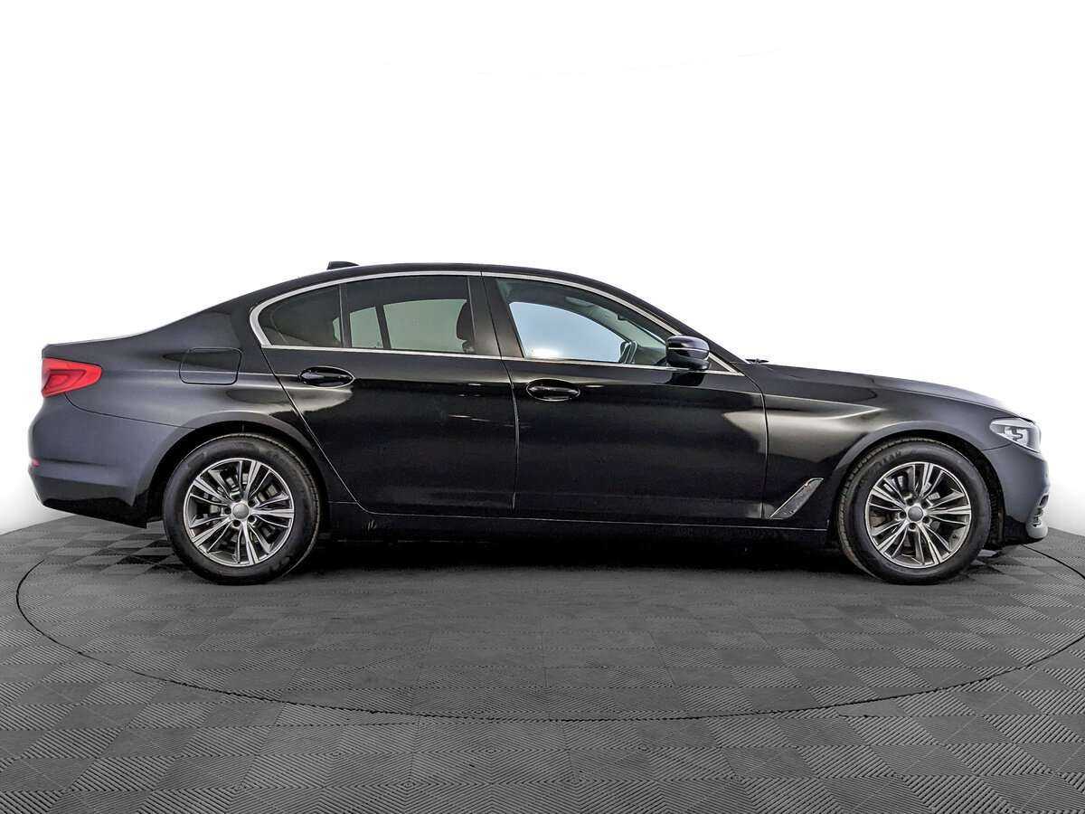 Купить BMW 5 серии, 2018, 187 995 км.. Фото: #3