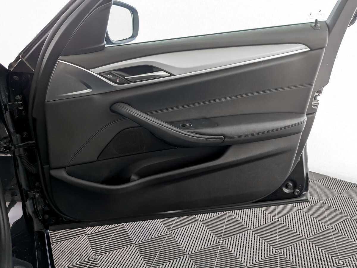 Купить BMW 5 серии, 2018, 210 758 км.. Фото: #19