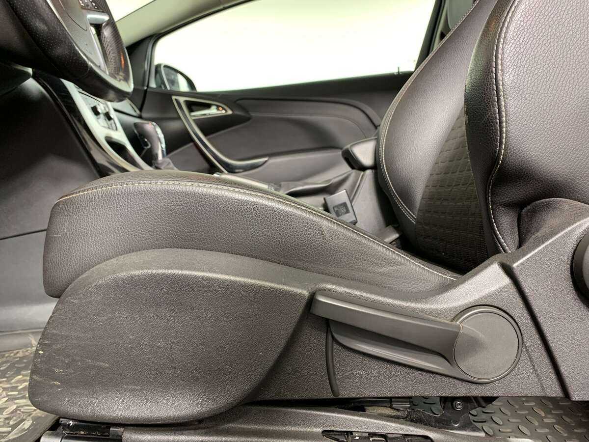 Купить Opel Astra, 2012, 163 864 км.. Фото: #11