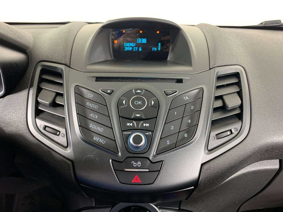 Купить Ford Fiesta, 2016, 99 982 км.. Фото: #15