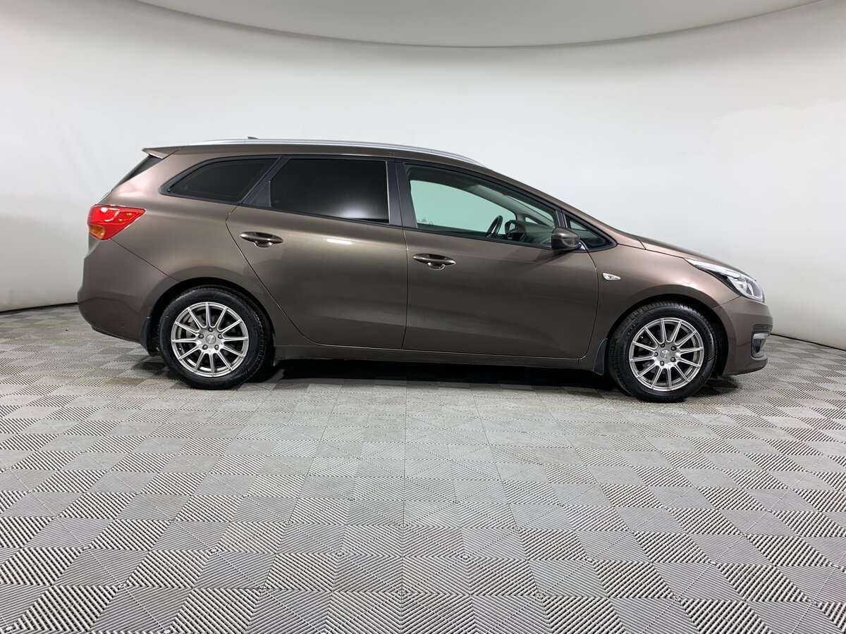 Купить Kia Ceed, 2017, 99 345 км.. Фото: #3