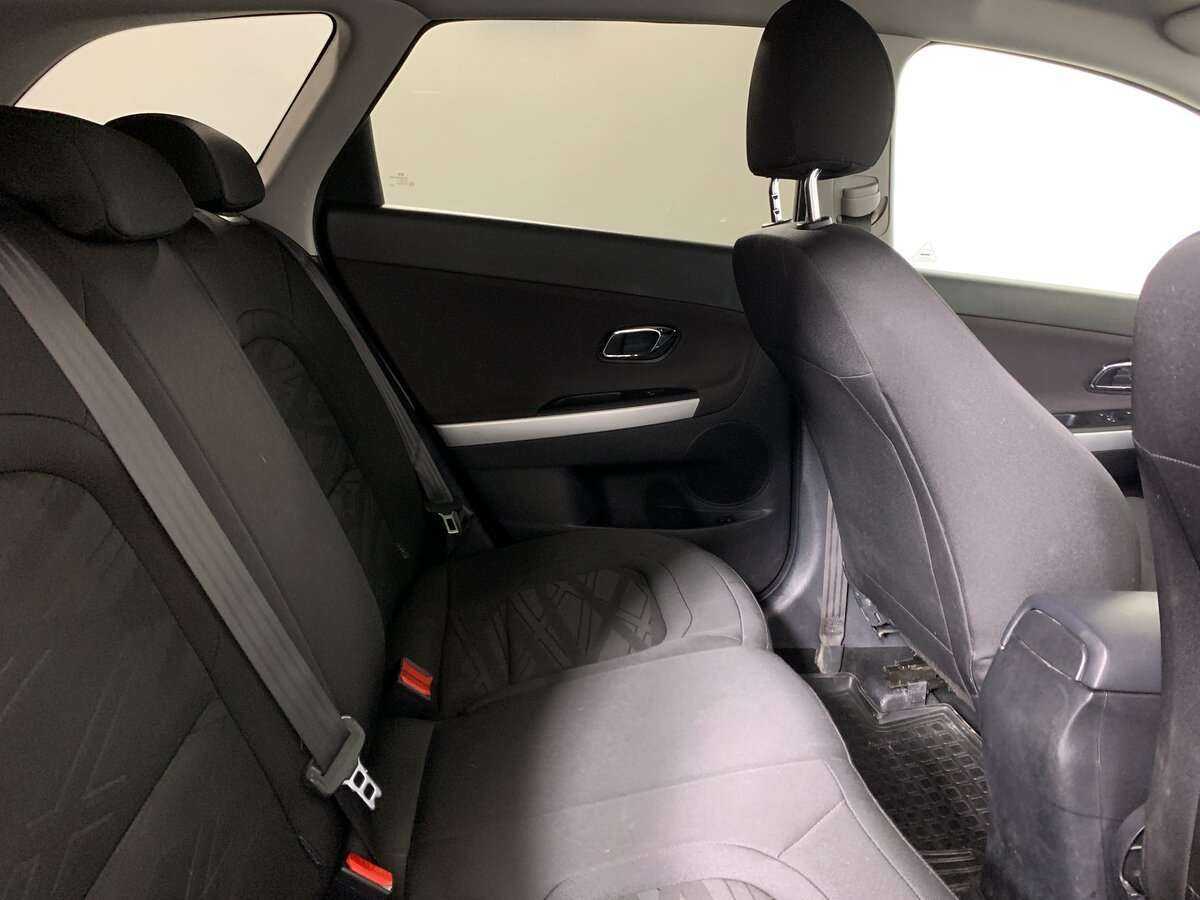 Купить Kia Ceed, 2017, 99 345 км.. Фото: #14