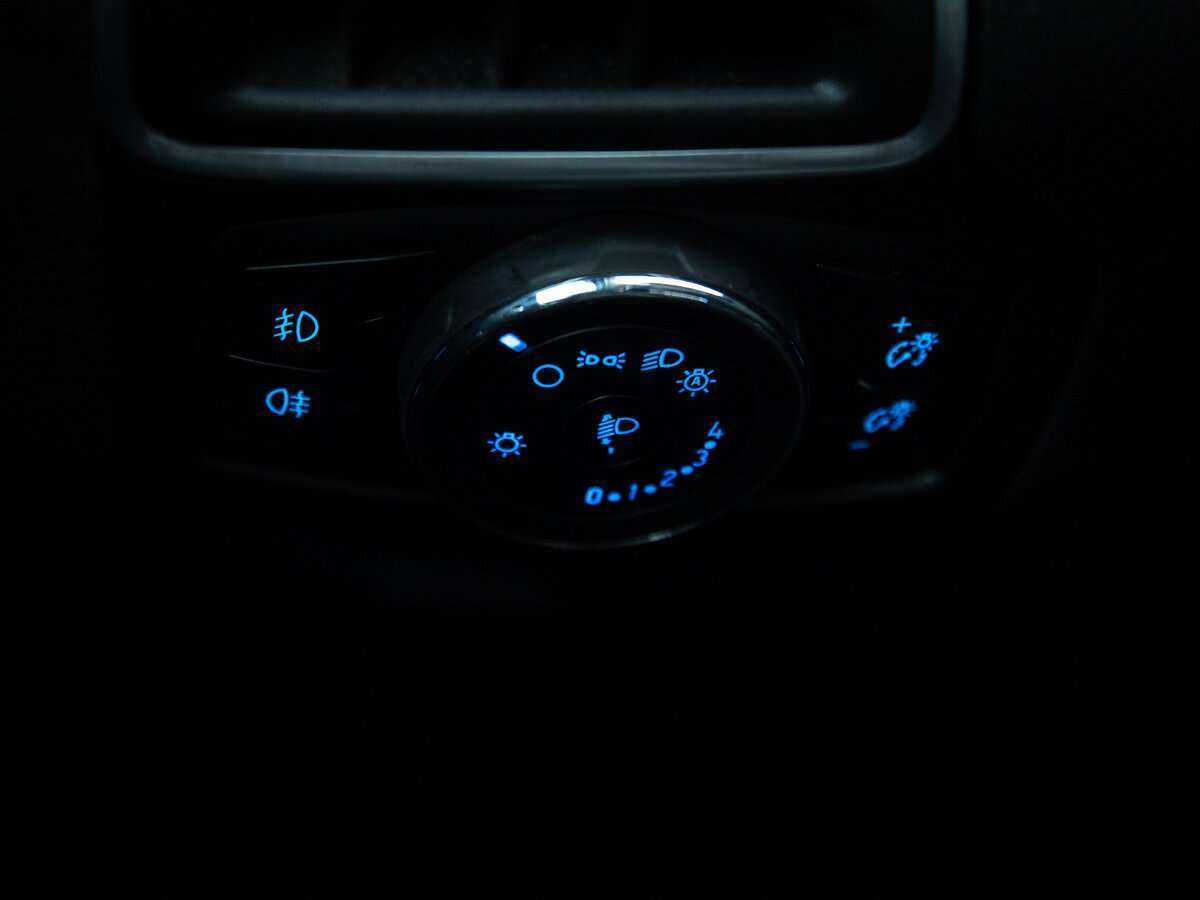 Купить Ford Focus, 2012, 151 148 км.. Фото: #12