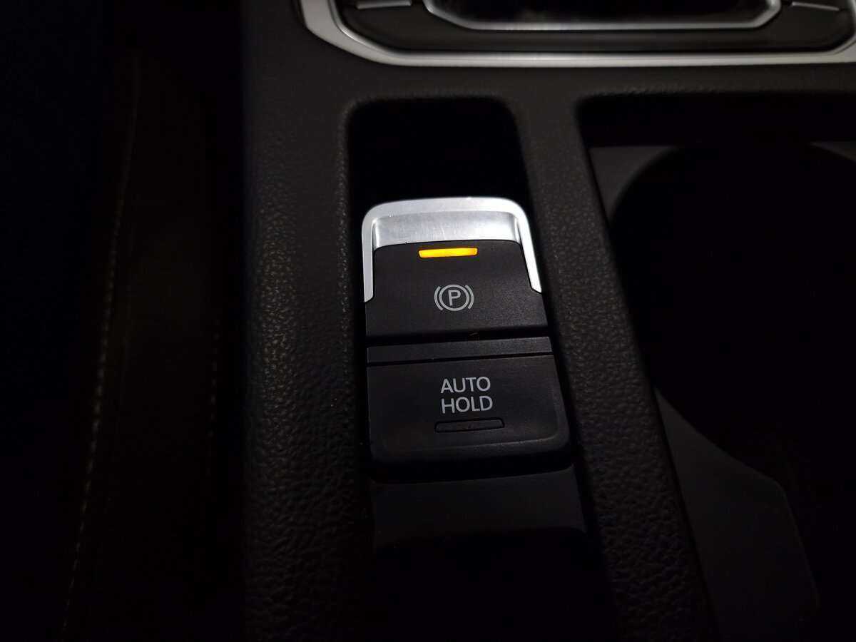 Купить Volkswagen Passat, 2015, 220 993 км.. Фото: #14