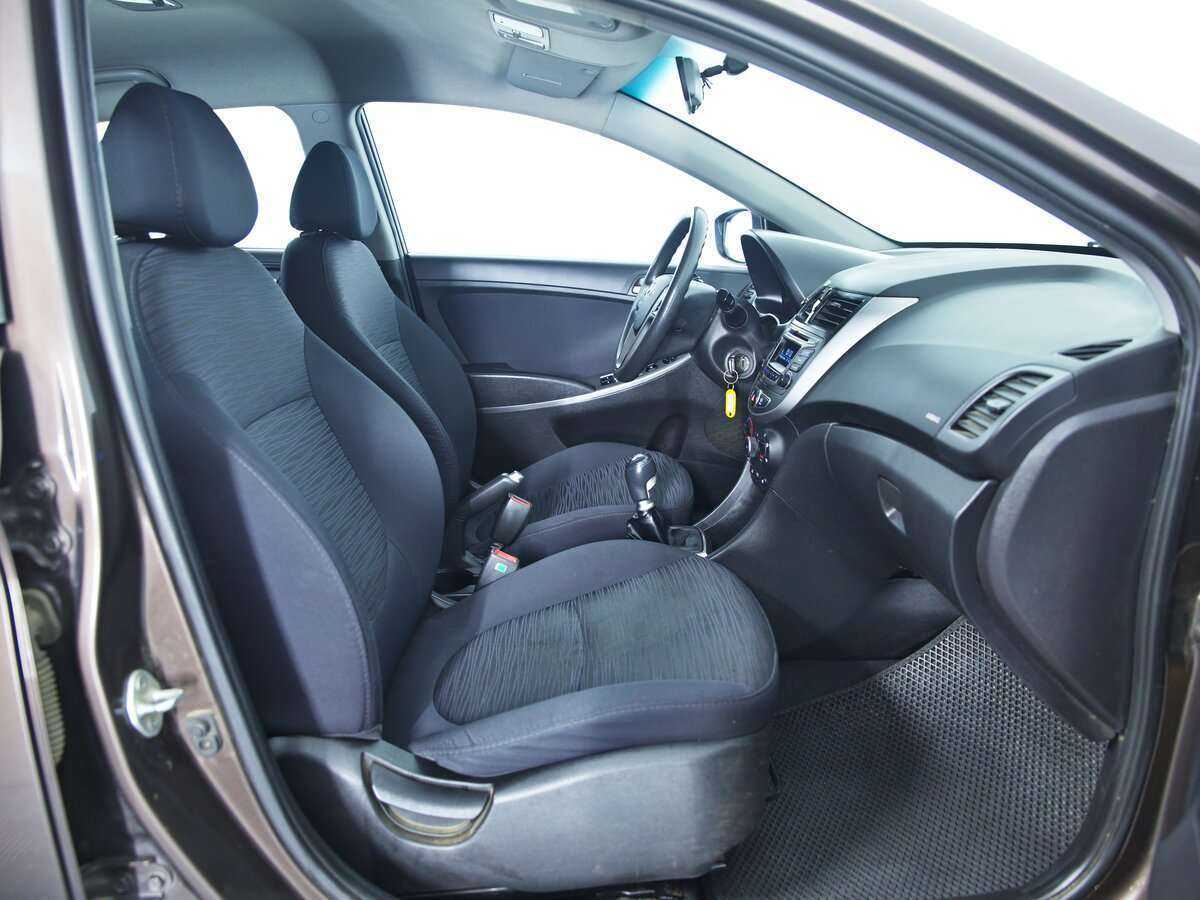 Купить Hyundai Solaris, 2015, 187 312 км.. Фото: #9