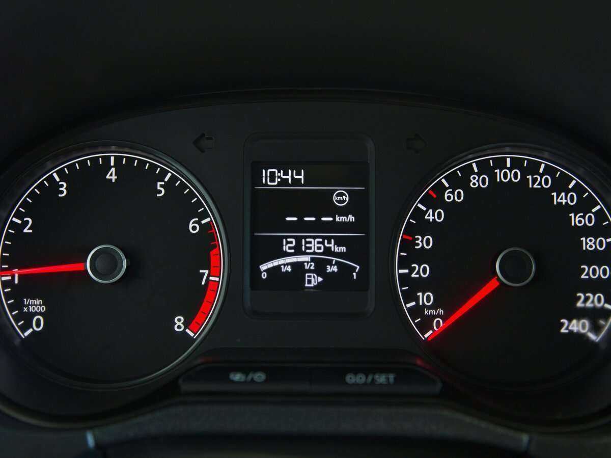 Купить Volkswagen Polo, 2016, 121 364 км.. Фото: #2