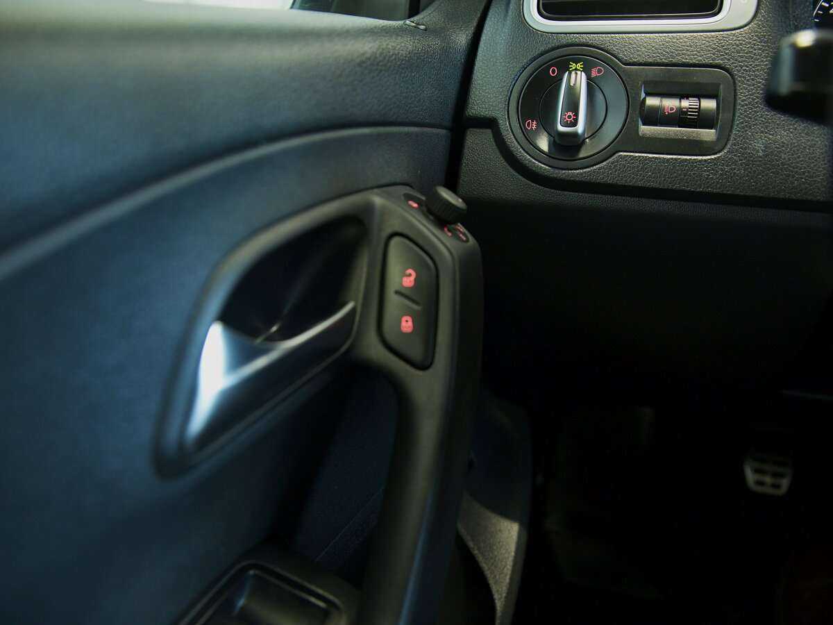 Купить Volkswagen Polo, 2016, 121 364 км.. Фото: #8