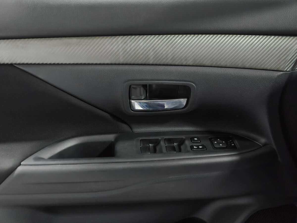 Купить Mitsubishi Outlander, 2013, 167 194 км.. Фото: #11