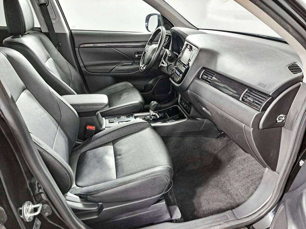 Купить Mitsubishi Outlander, 2017, 88 421 км.. Фото: #8