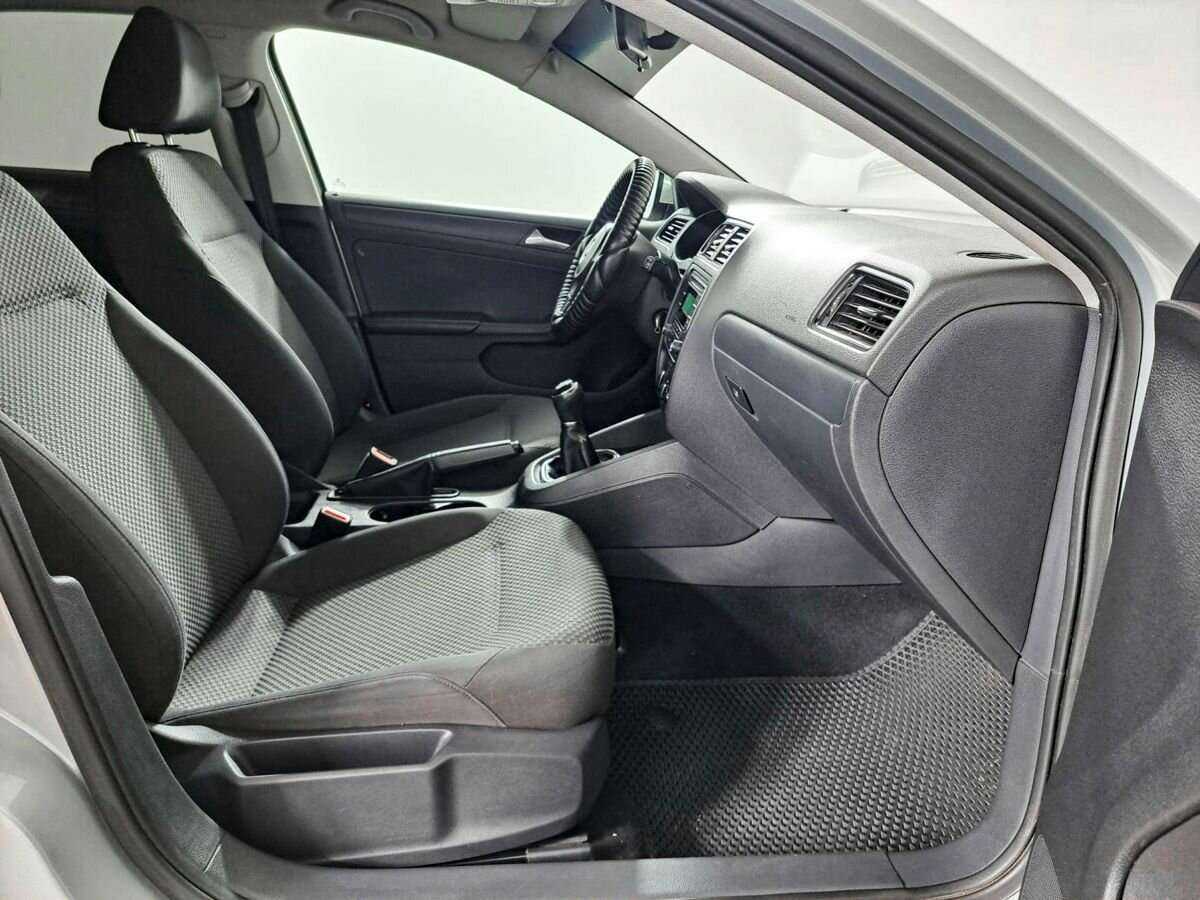 Купить Volkswagen Jetta, 2014, 114 188 км.. Фото: #10