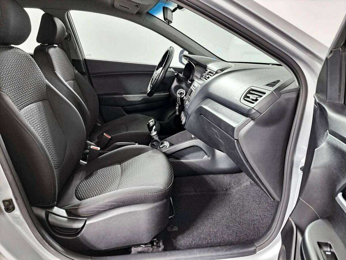 Купить Kia Rio, 2015, 181 238 км.. Фото: #8